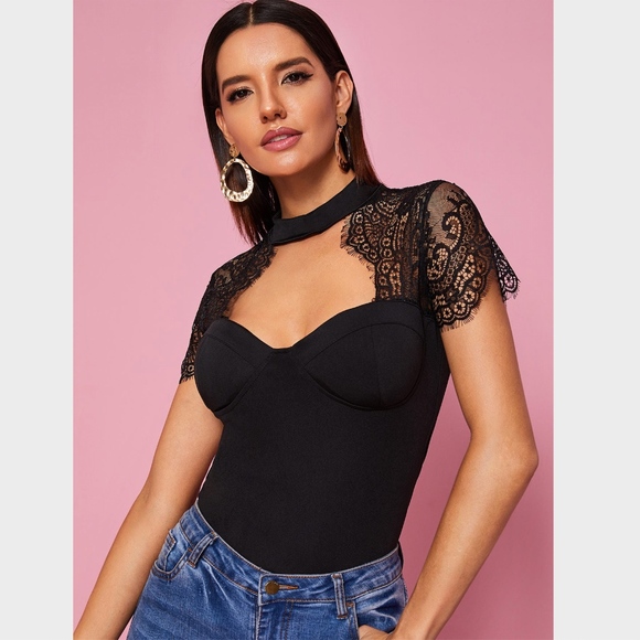 Keyhole Sweetheart Neckline Lace Detail Black Top - Picture 3 of 8